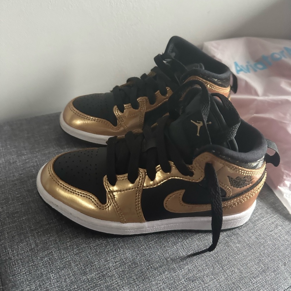 Kids Jordans Black & Gold Sneakers- Worn once!